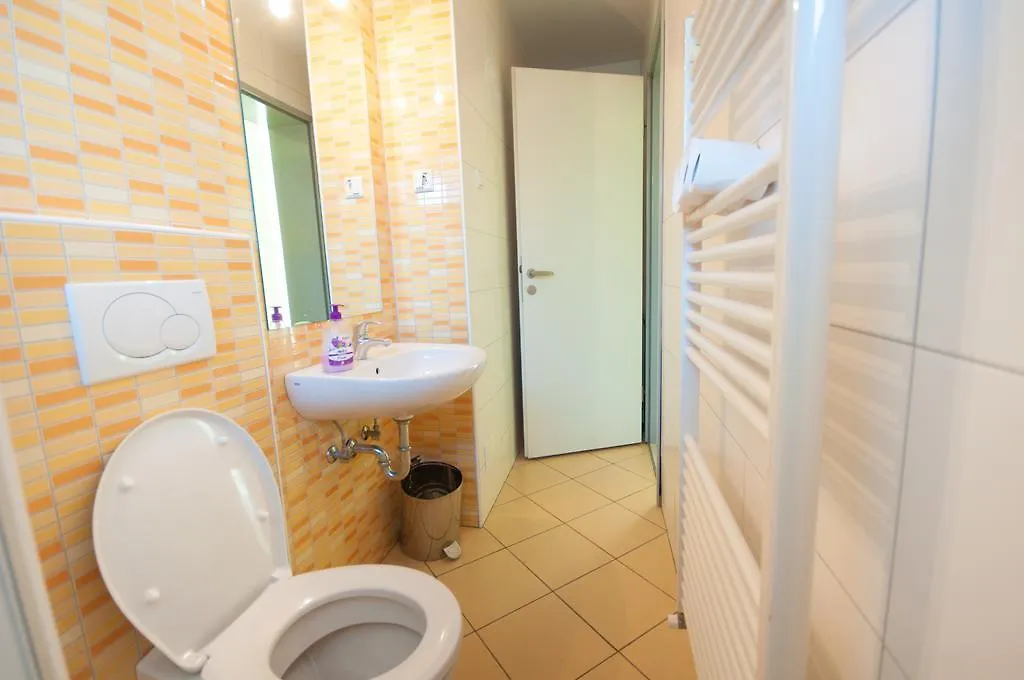 Hostel Simbol Rooms With Free Private Parking Laibach