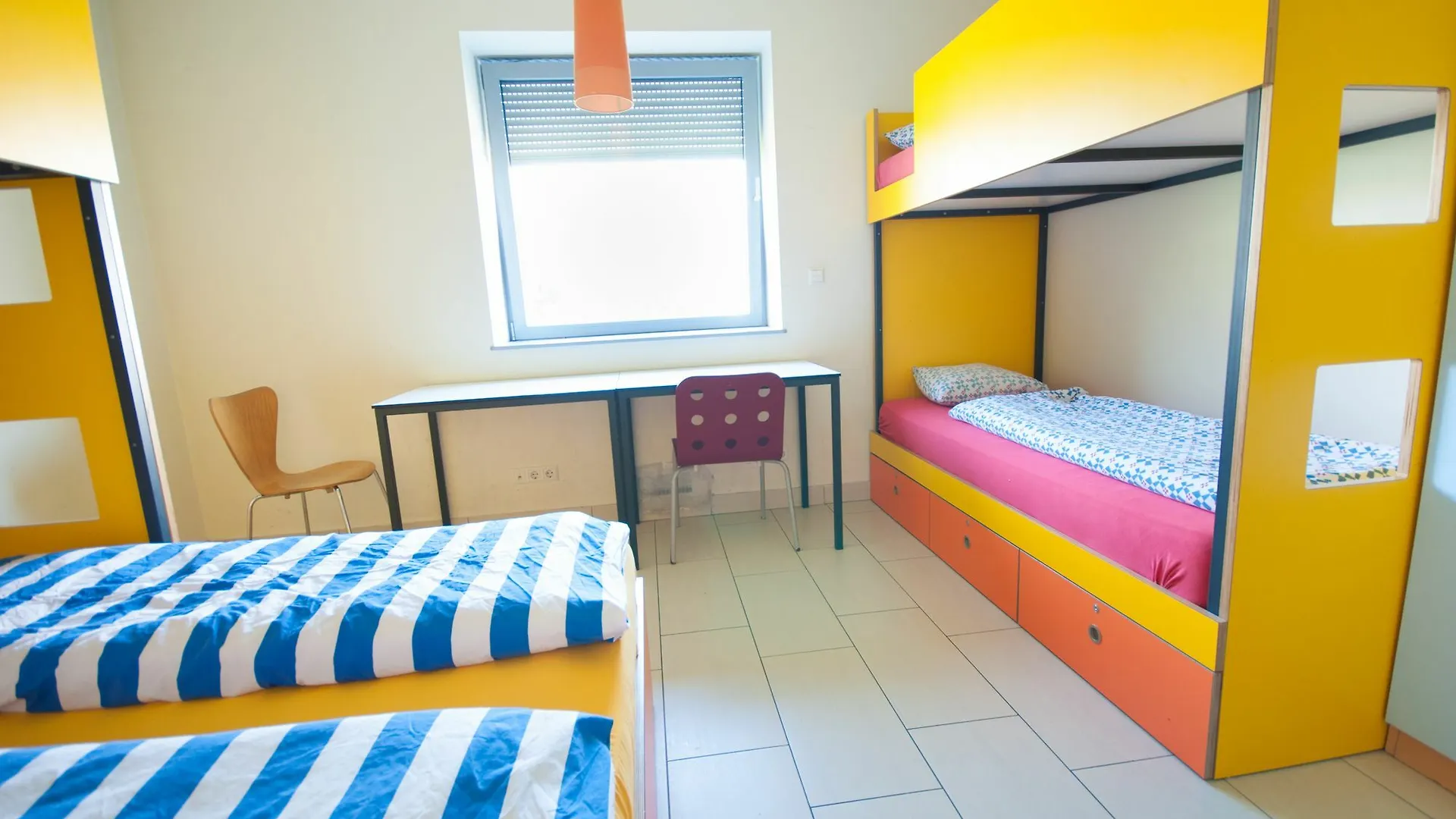 Simbol Rooms With Free Private Parking Laibach Hostel
