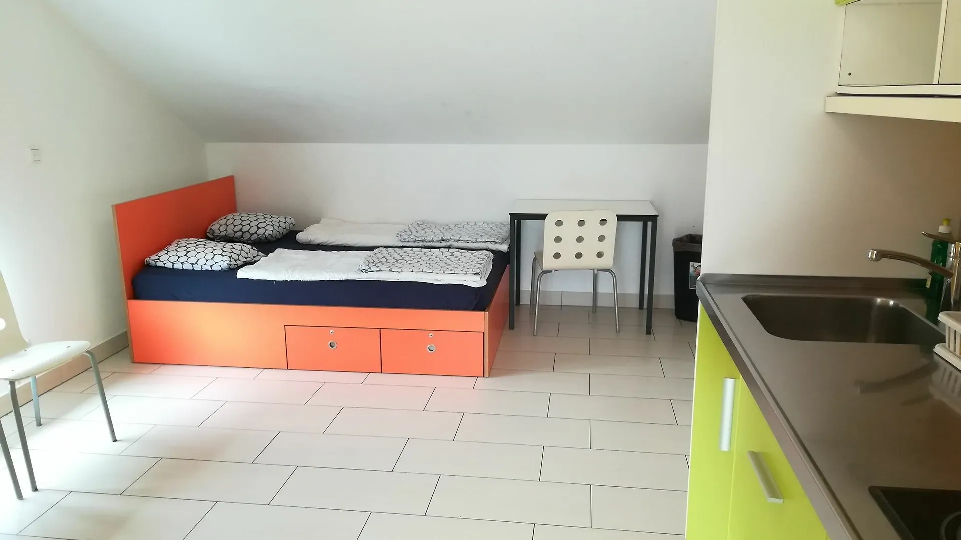 Simbol Rooms With Free Private Parking Laibach Hostel