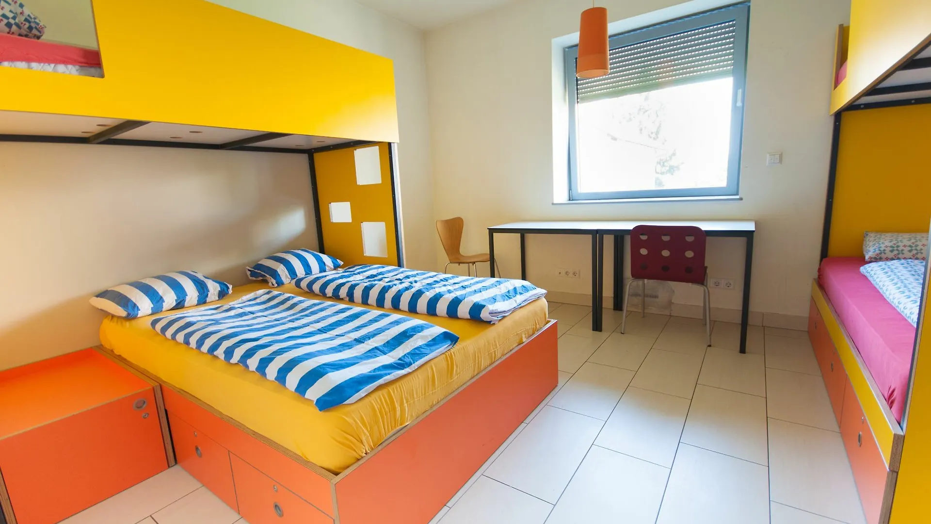 Simbol Rooms With Free Private Parking Laibach
